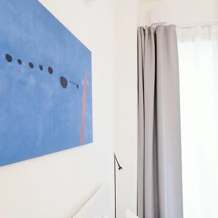 Apartment Borgovico Garden - The House Of Travelers Como