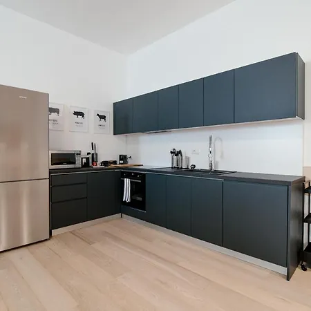 Apartment Borgovico Garden - The House Of Travelers Como